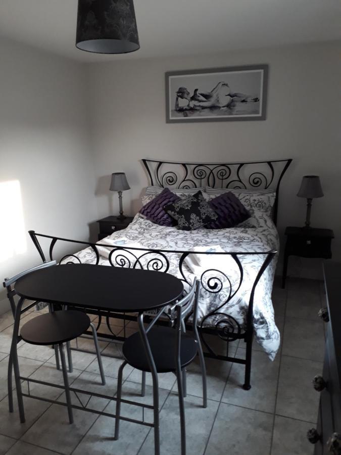 Foxholes Accommodation Felton  Esterno foto